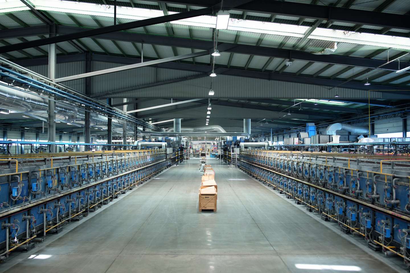 Moderne Fliesenfertigung der Marke Porcelaingres.